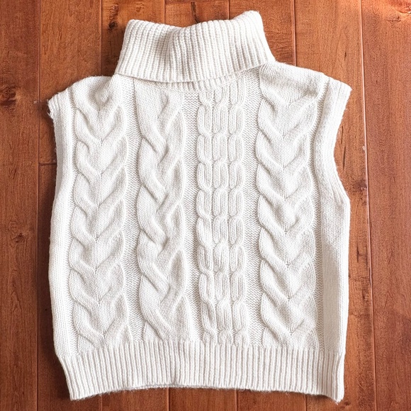 NWT Express Cable Knit Sweater Vest Crowl-Neck Womens L Ivory - Picture 2 of 9